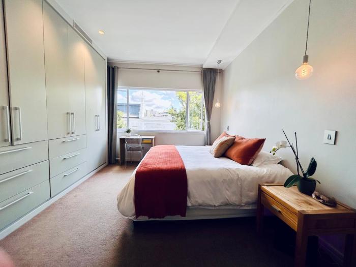 Modern Centrally Located Two Bedroom Apartment