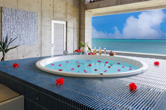 10 seconds to the sea, jacuzzi & BBQ available, ocean view from every room on the beach Terrace