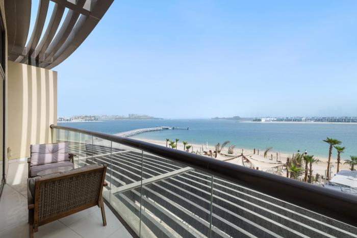 Beachfront Boho Bliss Direct Beach Access