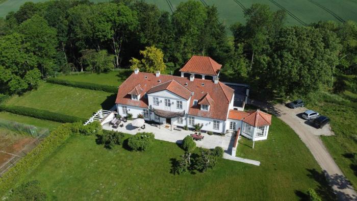 Historic House In Skjoldungernes Land Park