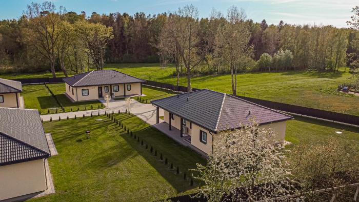 Kintu Perlas Villa - with optional Hot Tub on request