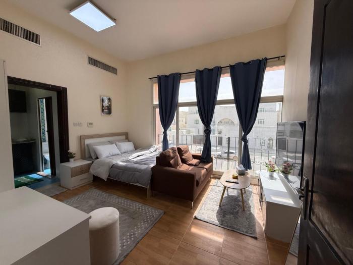 استديو لك بالكامل