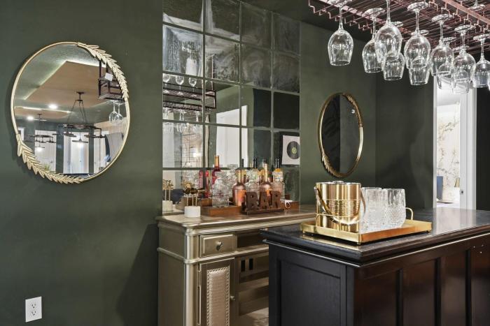 Luxury Disney Home wPrivate Pool Spa Game Bar