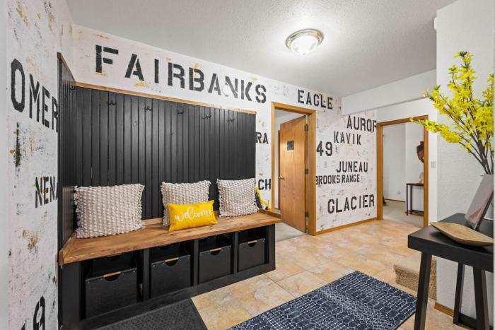 Hutch N Snow House AK