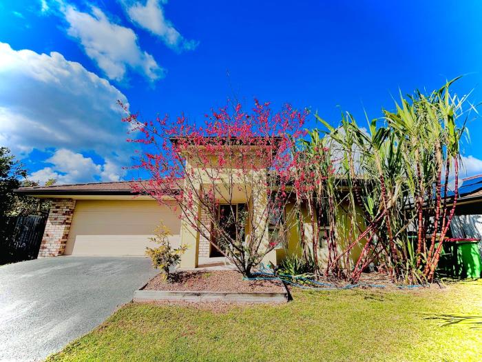 JP Homestay Private Rooms in Homely Shared Home in North Booval, Ipswich City