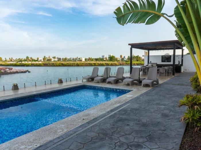 Modern Condo with Pool in Marina Mazatlan