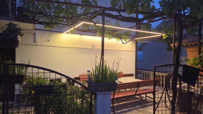 Apartments with parking space Duce, Omis - 24975