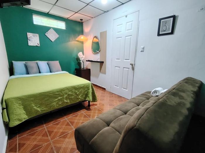 Sunshine Room Surf City El Tunco