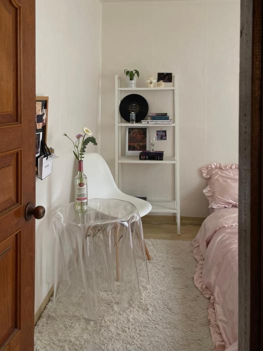 Private Bedroom in Apartment