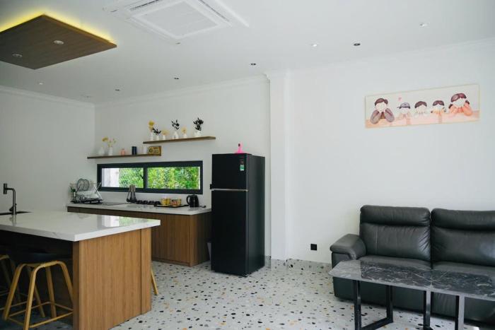 Biển tôm ốc homestay hồ bơi & BBQ garden