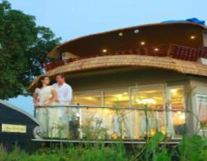 Whispering Waters Houseboat