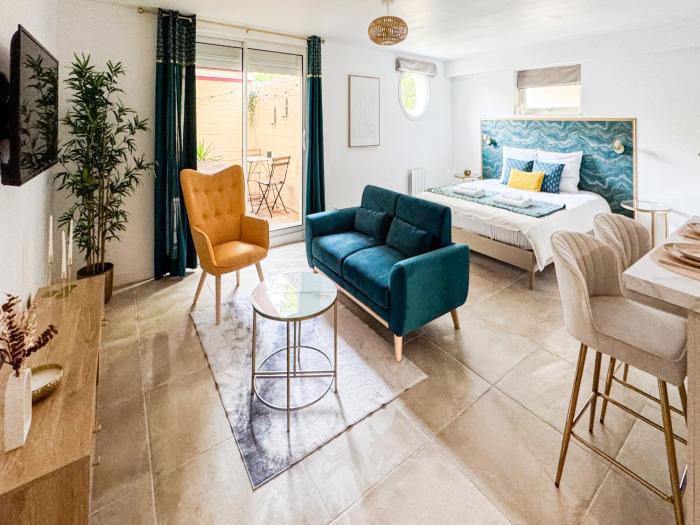 Golden Paradise - Paris 25min