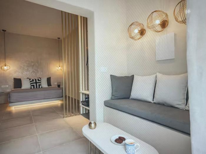 Golden Hour Hideaway - Santorini