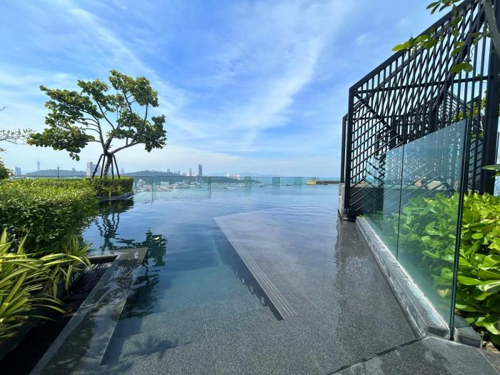 芭提雅市中心 高层海景房 海滩步行街 高端公寓预定 f25