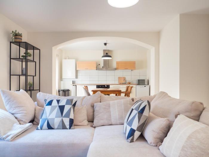 Résidence de 80 m2 avec grand parking - proche pistes cyclables