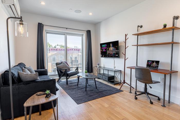 Industrial Style Brooklyn Retreat w Balcony