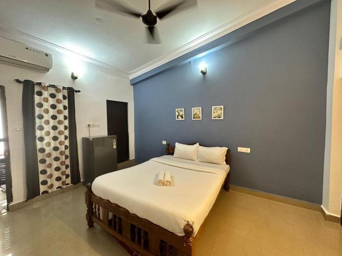 Candolim Beach Inn By RIH