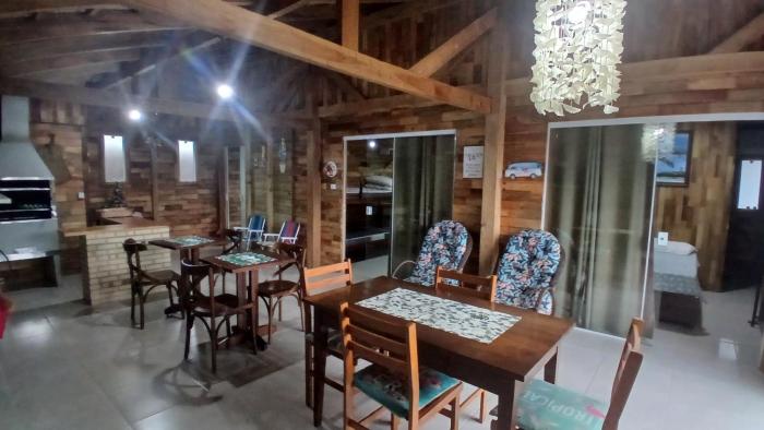 Casa 600mt da praia, com 3 quartos sendo 2 suites Gravatá