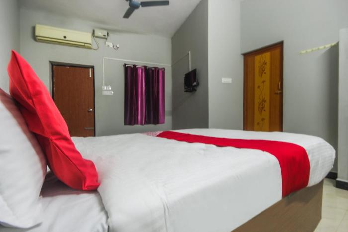 Hotel O Dhanas Residency
