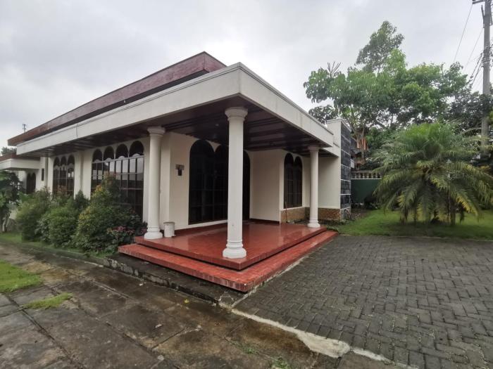 Villa Graha Permata 1