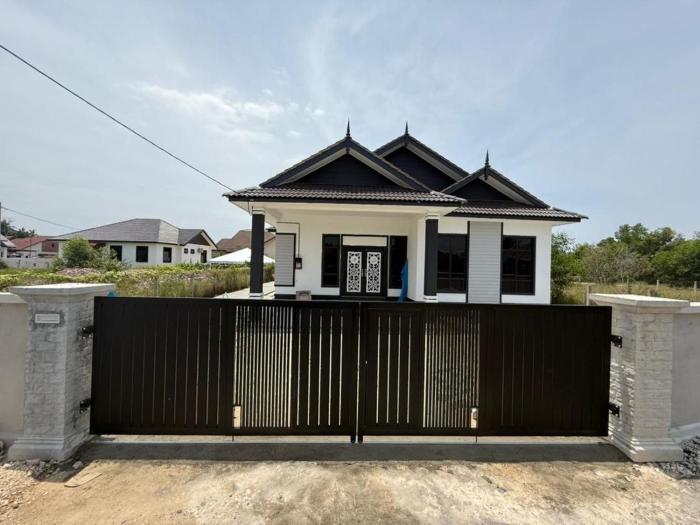 DPineA Field Homestay