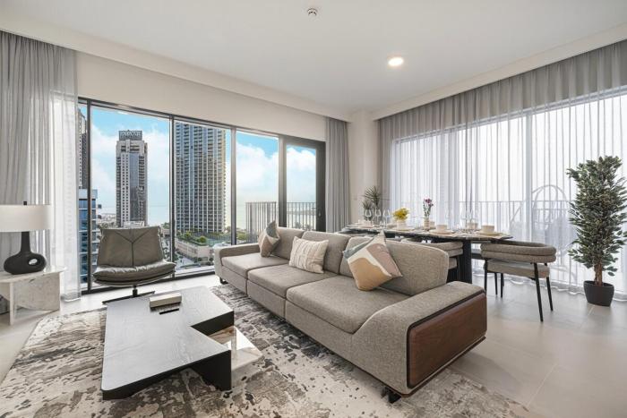 Luxury 3 Bedroom Apartment in Creek Harbour