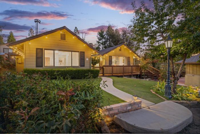 Cozy Cabin by Bass Lake, with Boat Slip