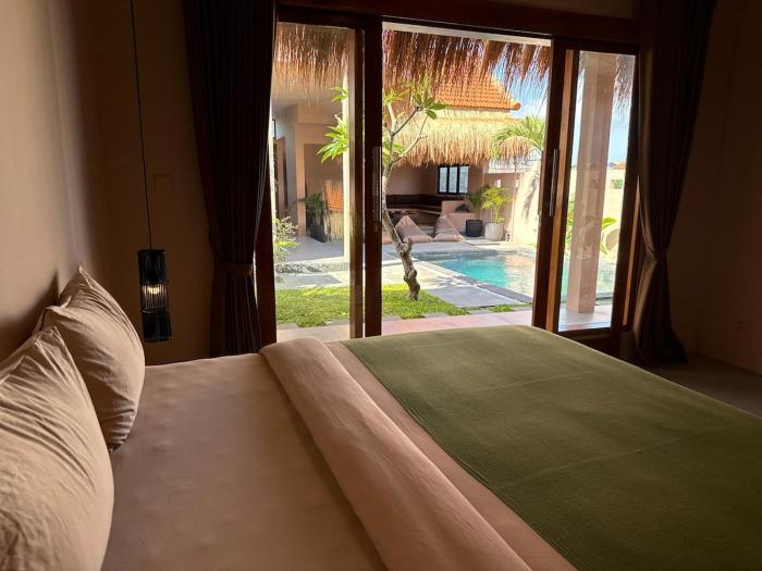 Private 3 bedroom villa with pool