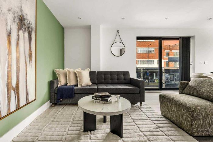 Chic East London Hideaway