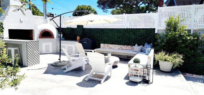 Tranquil Holiday Home with Pool & Garden 4 bedrooms