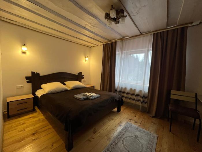 Готель-кафе Чатина