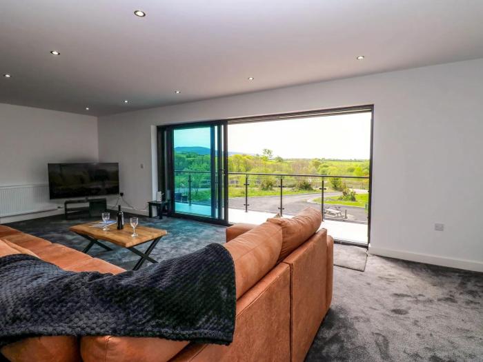Oaktree Cottage - 3 Bedrooms - Sleeps 6