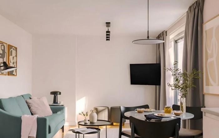 Stunning 2 bed Tottenham st