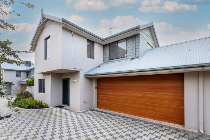 Townhouse on Coode