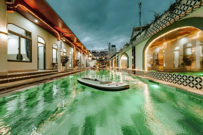 Villa Nguyễn Hiền 6 Phòng Ngủ