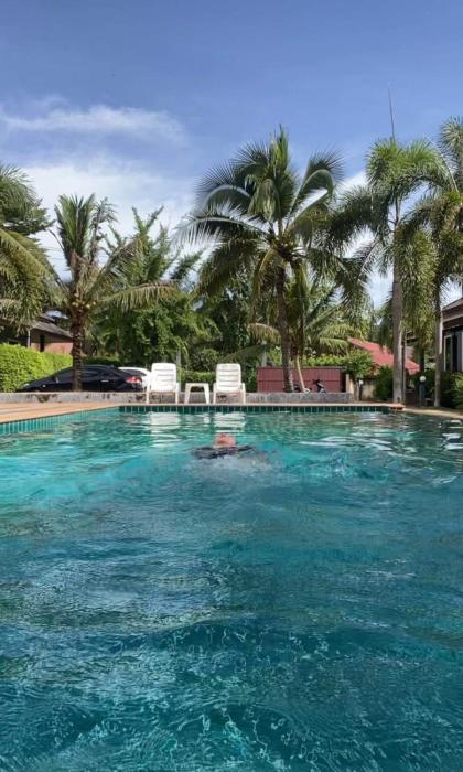 RoominVilla2bed1bathsharepoolwithtentoaonangbeachbyscooter