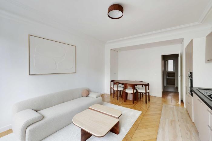 Modern flat - 6P- Voltaire