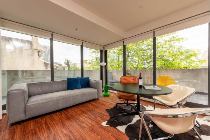 Central St Kilda Escape - Free Parking & Wifi