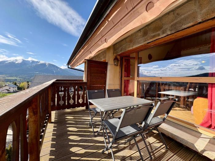 Appartement cosy, terrasse, vue montagne