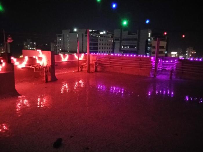 FEMALES ONLY - Luxury stay