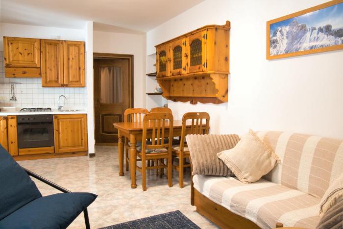 Lòbia in via Parrocchiale - app. Ferro P0