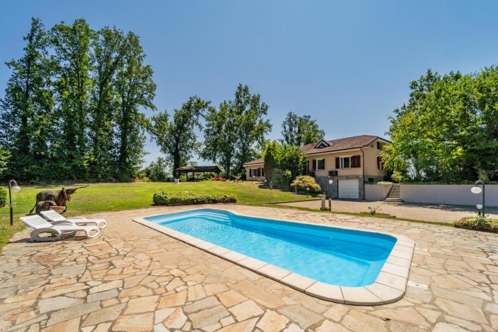 Villa with Pool in Unesco, 4 Room, Parking e Free WiFi
