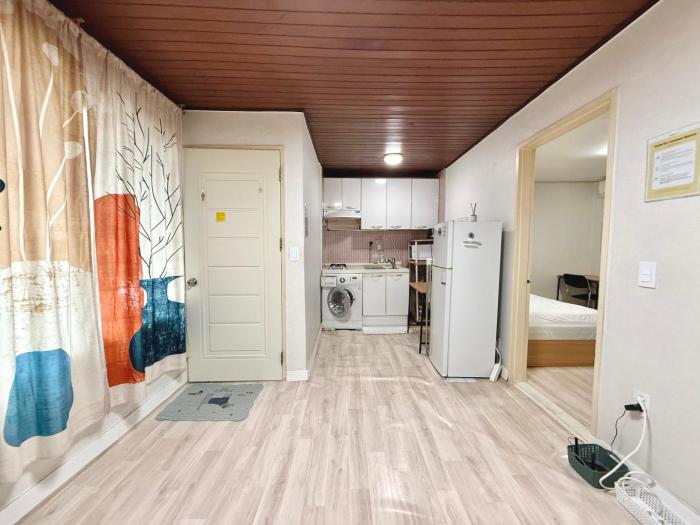 Shelter Ewha 1 Apartment