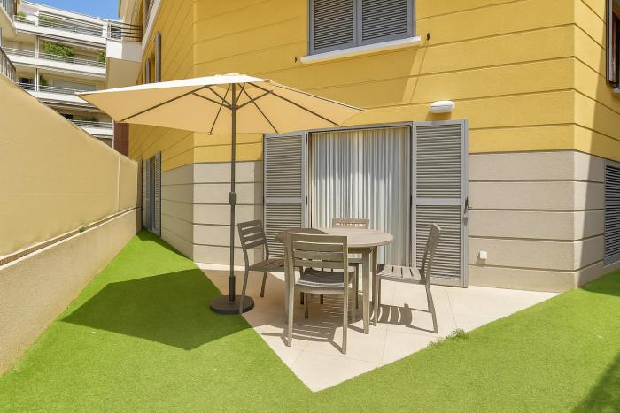 Joli 2 pièces Niçois avec terrasse ensoleillée
