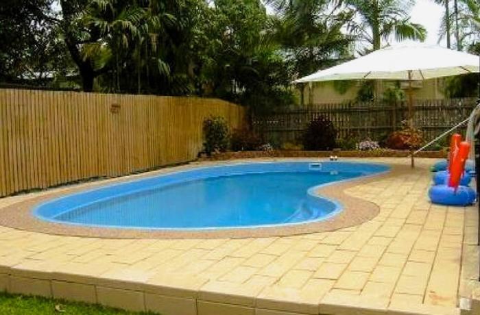 Relax & Unwind, 5BR Home with Pool Near CBD