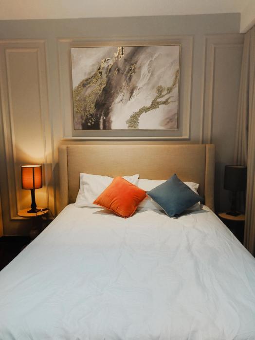 Elegant Stylish 1 Bedroom Balcony City and Manila Bay view FREE Sauna Pool GYM Makati