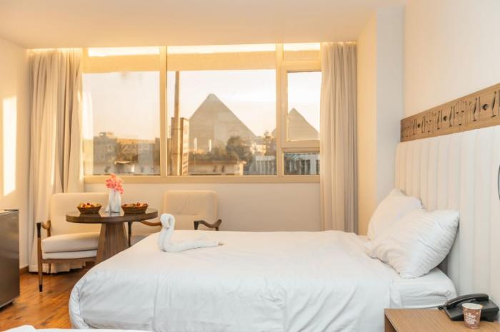 Superior Pyramids View