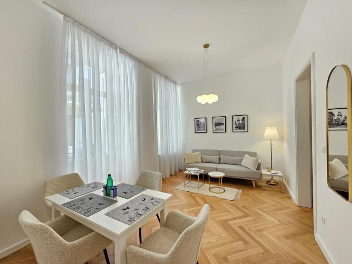 Urban Nest Wolfova by the Triple Bridge