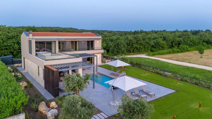 Villa Visignano with private pool, BBQ and jacuzzi