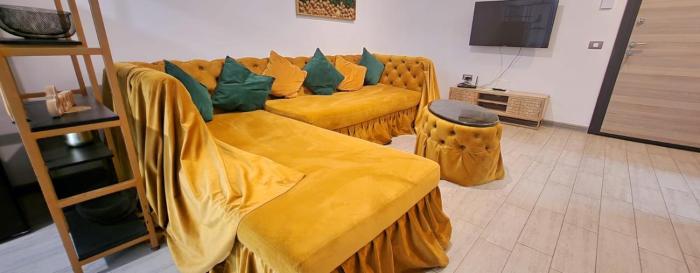 Azizi Luxury Apartments - Beach Pool & Spa Resort